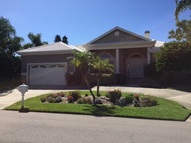 This house was purchased with the help of our program and is located in St. Petersburg, FL.